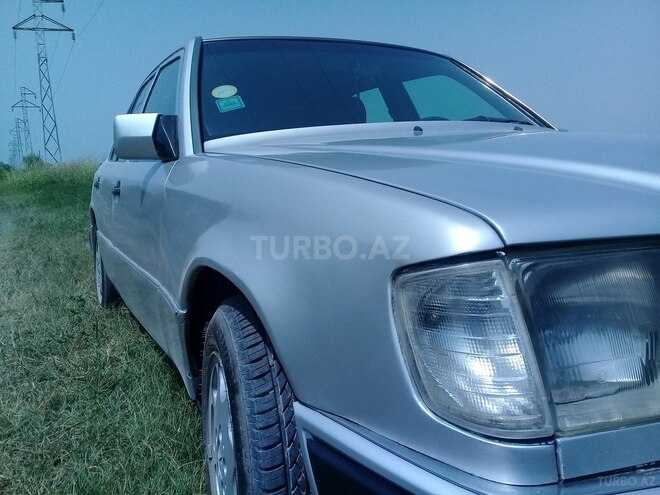 Mercedes E 200 1995, 212,000 km - 2.0 l - Zərdab