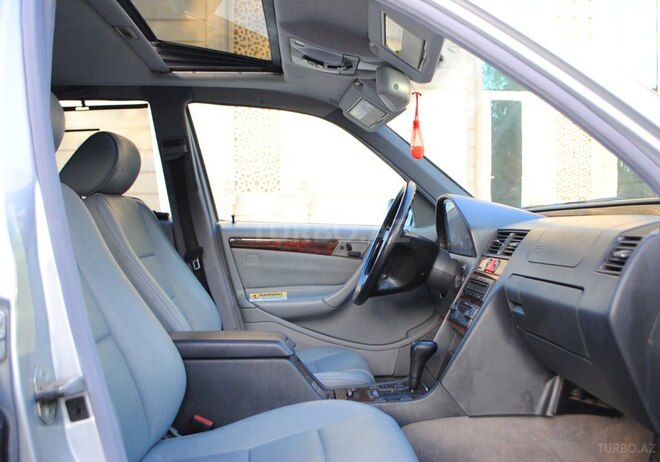 Mercedes C 230 1997, 140,000 km - 2.3 l - İmişli