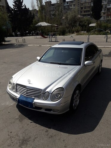 Mercedes E 220 2002, 360,000 km - 2.2 l - Bakı