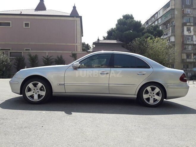 Mercedes E 220 2002, 360,000 km - 2.2 l - Bakı