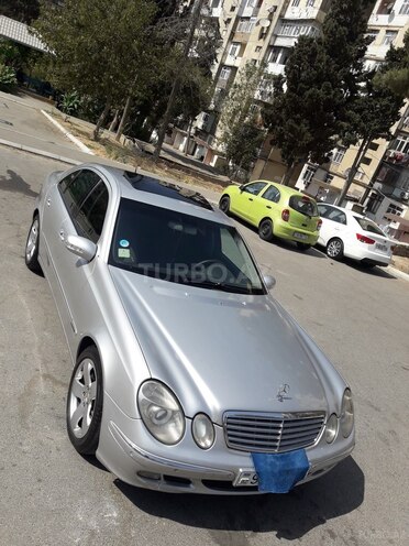 Mercedes E 220 2002, 360,000 km - 2.2 l - Bakı