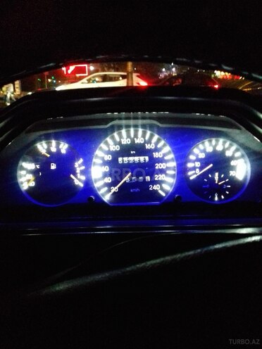 Mercedes E 220 1993, 506,000 km - 2.2 l - Bakı