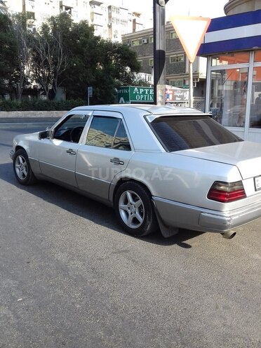 Mercedes E 220 1993, 506,000 km - 2.2 l - Bakı