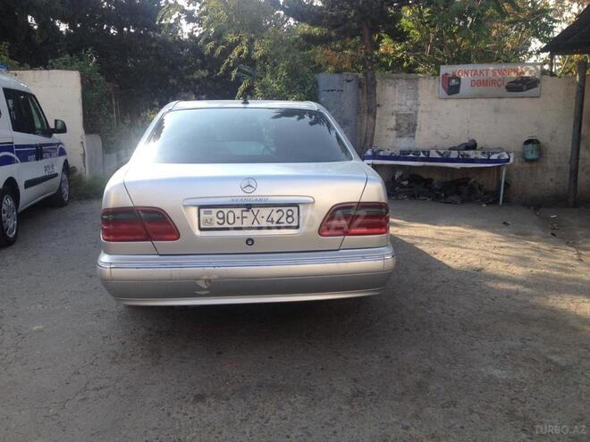 Mercedes E 200 2001, 341,128 km - 2.0 l - Bakı