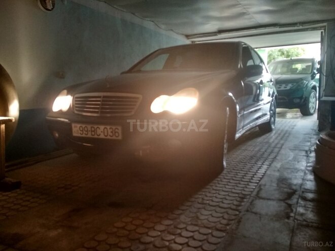 Mercedes C 200 2000, 246,000 km - 2.0 l - Bakı