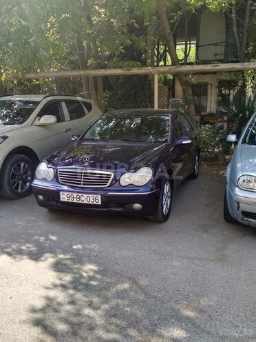 Mercedes C 200 2000, 246,000 km - 2.0 l - Bakı