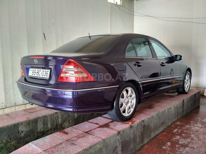 Mercedes C 200 2000, 246,000 km - 2.0 l - Bakı