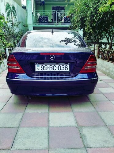 Mercedes C 200 2000, 246,000 km - 2.0 l - Bakı