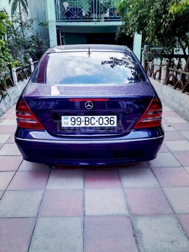 Mercedes C 200 2000, 246,000 km - 2.0 l - Bakı