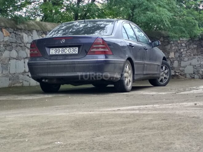 Mercedes C 200 2000, 246,000 km - 2.0 l - Bakı