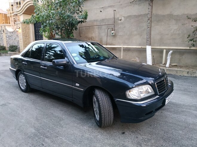 Mercedes C 220 1997, 245,000 km - 2.2 л - Bakı