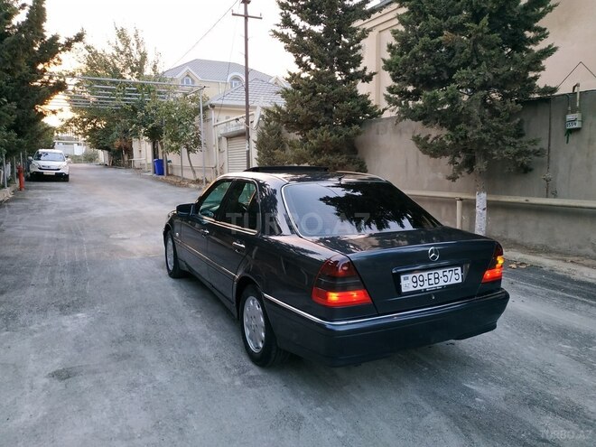 Mercedes C 220 1997, 245,000 km - 2.2 л - Bakı