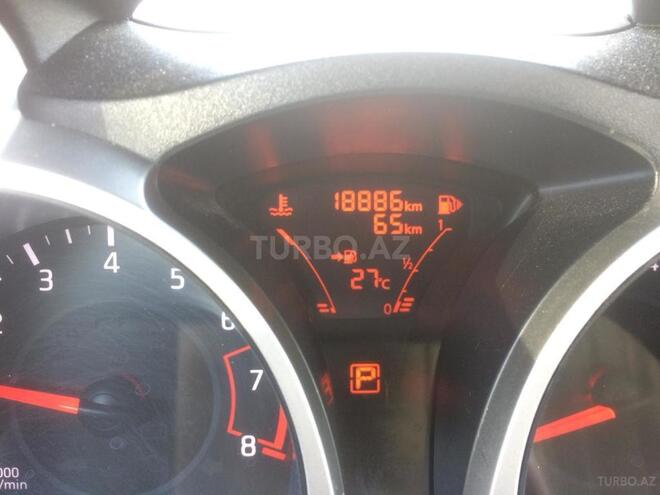Nissan Juke 2015, 18,000 km - 1.6 л - Bakı