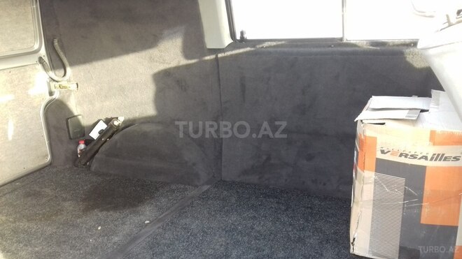 Volkswagen Transporter 2003, 315,000 km - 0.3 l - Sumqayıt