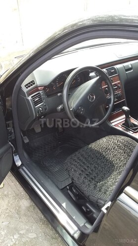 Mercedes E 200 1999, 247,000 km - 2.0 l - Göyçay
