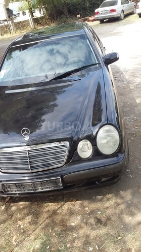 Mercedes E 200 1999, 247,000 km - 2.0 l - Göyçay