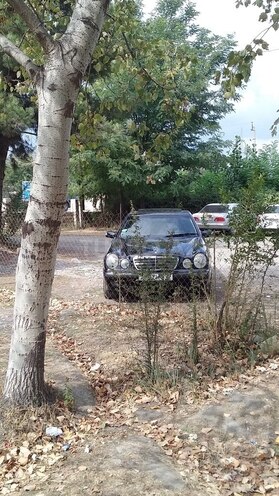 Mercedes E 200 1999, 247,000 km - 2.0 l - Göyçay