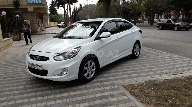 Hyundai Accent 2013, 107,000 km - 1.4 l - Bakı
