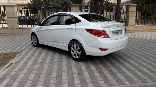 Hyundai Accent 2013, 107,000 km - 1.4 l - Bakı