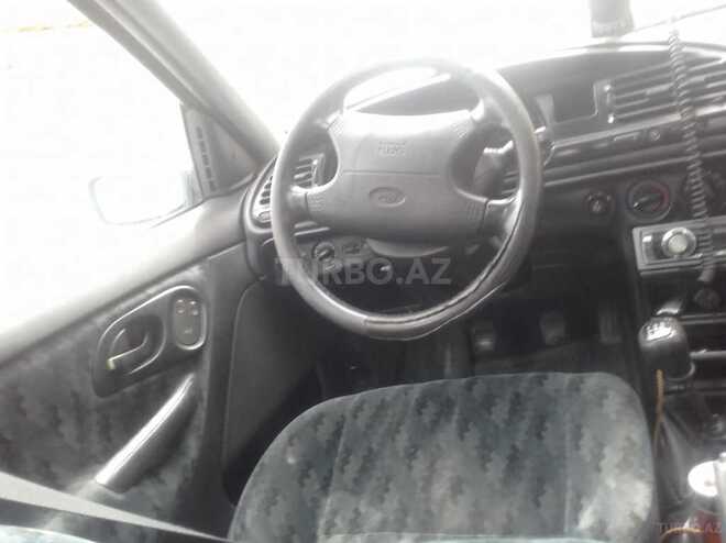 Ford Mondeo 1995, 39,000 km - 0.2 л - Yevlax