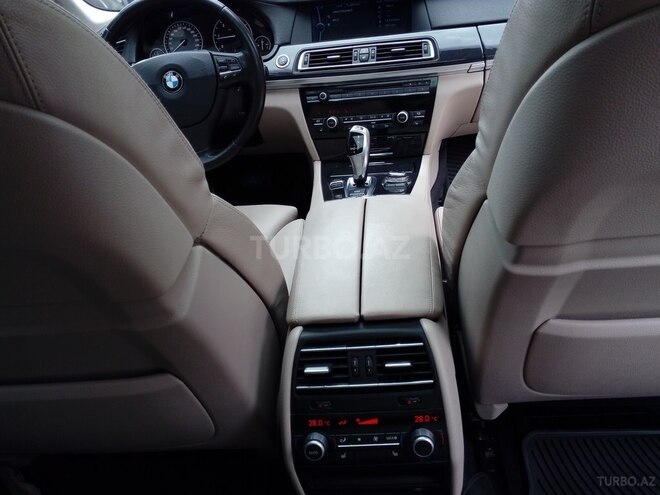 BMW 730 2009, 194,000 km - 3.0 l - Sumqayıt