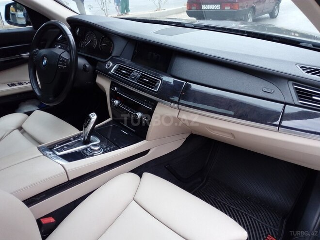 BMW 730 2009, 194,000 km - 3.0 l - Sumqayıt
