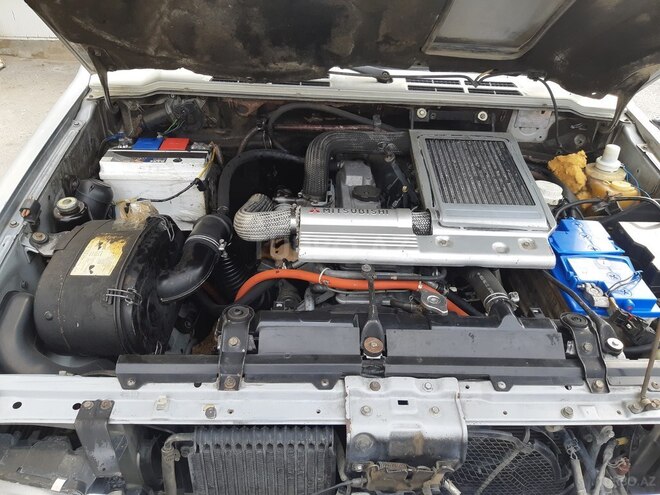 Mitsubishi Pajero 1995, 350,000 km - 2.8 л - Bakı