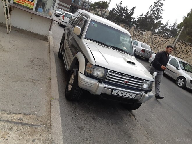 Mitsubishi Pajero 1995, 350,000 km - 2.8 л - Bakı