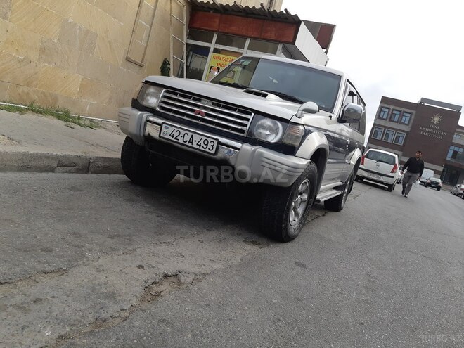 Mitsubishi Pajero 1995, 350,000 km - 2.8 л - Bakı