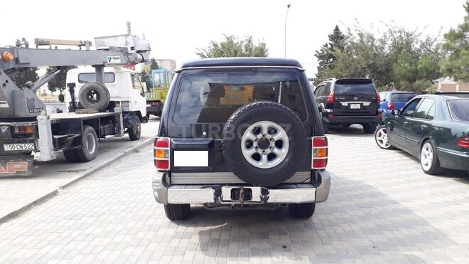Mitsubishi Pajero 1998, 240,000 km - 2.3 l - Sumqayıt