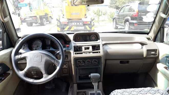 Mitsubishi Pajero 1998, 240,000 km - 2.3 l - Sumqayıt
