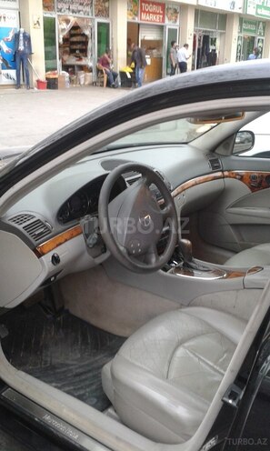Mercedes E 320 2004, 278,000 km - 3.2 l - Bakı
