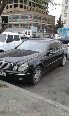 Mercedes E 320 2004, 278,000 km - 3.2 l - Bakı