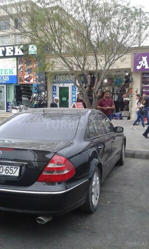 Mercedes E 320 2004, 278,000 km - 3.2 l - Bakı
