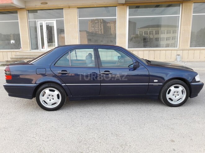 Mercedes E 200 1997, 231,468 km - 2.0 л - Sumqayıt