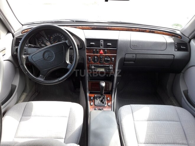 Mercedes E 200 1997, 231,468 km - 2.0 л - Sumqayıt