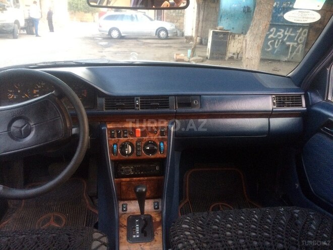 Mercedes 200 1991, 405,000 km - 0.2 l - İmişli