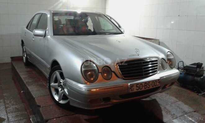 Mercedes E 220 2002, 250,000 km - 2.2 л - Bakı