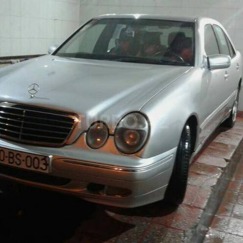 Mercedes E 220 2002, 250,000 km - 2.2 л - Bakı
