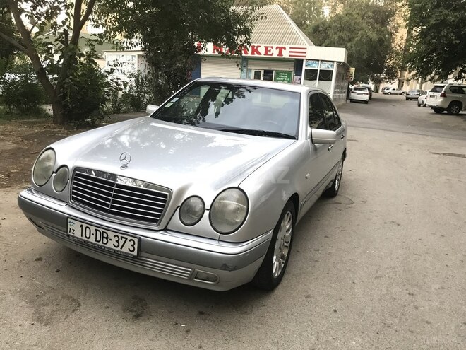 Mercedes E 230 1998, 293,000 km - 2.3 л - Bakı
