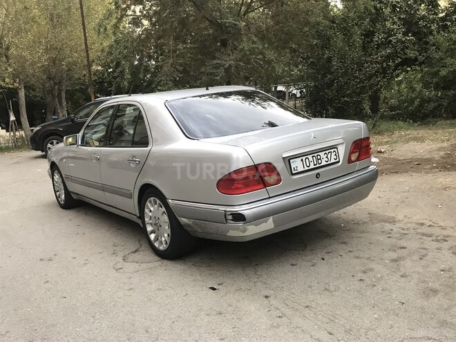 Mercedes E 230 1998, 293,000 km - 2.3 л - Bakı