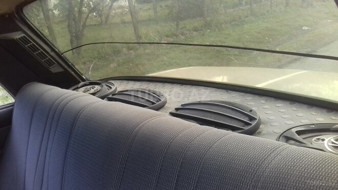 LADA (VAZ) 2106 1984, 98,000 km - 1.5 l - Qax