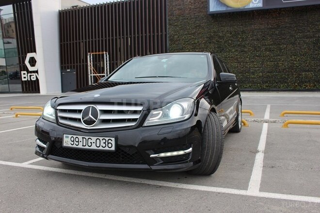 Mercedes C 350 2012, 138,000 km - 3.5 l - Bakı