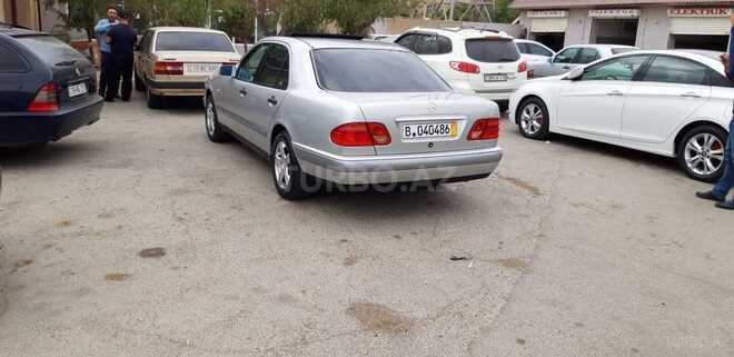 Mercedes E 200 1998, 207,000 km - 2.0 l - Bakı