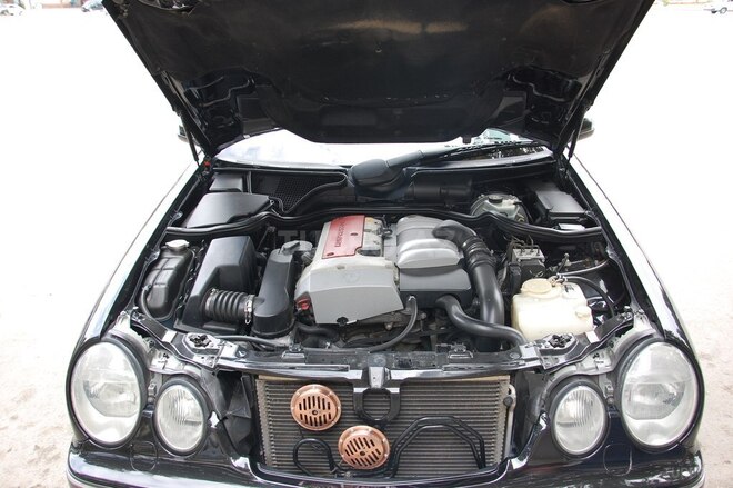 Mercedes E 200 2001, 160,104 km - 2.0 l - Mingəçevir