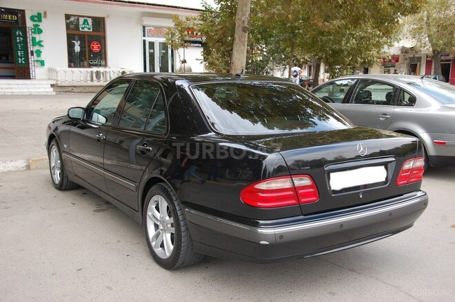 Mercedes E 200 2001, 160,104 km - 2.0 l - Mingəçevir