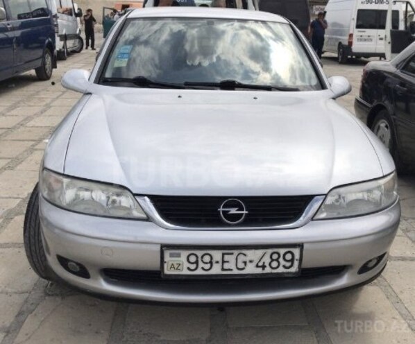 Opel Vectra 1999, 270,000 km - 1.8 л - Bakı
