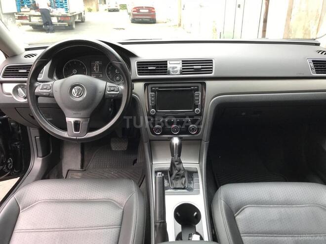Volkswagen Passat 2015, 86,000 km - 1.8 l - Bakı