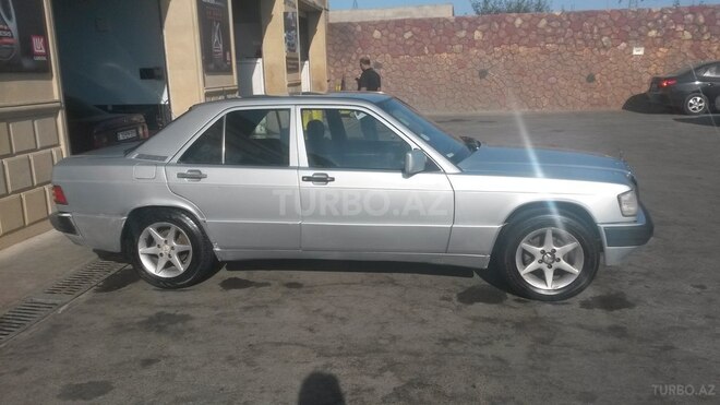 Mercedes 190 1992, 423,000 km - 2.0 л - Sumqayıt