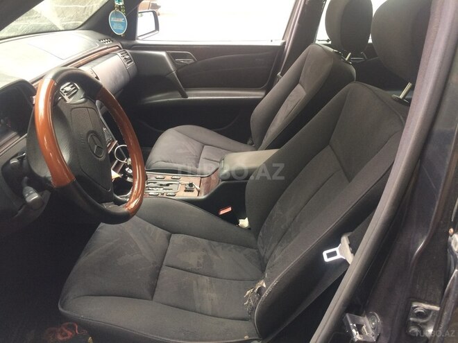 Mercedes C 200 1995, 528,390 km - 2.0 l - Bakı